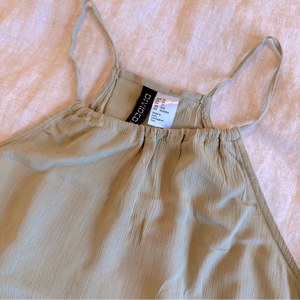 H&M Top - Picture 5 of 6